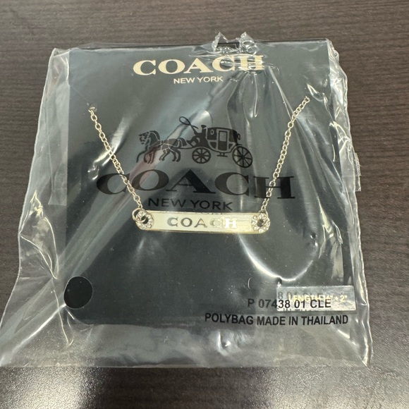 Coach ID Look Slide Closer Gold Colored Bracelet-New - Picture 9 of 9